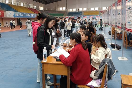 说明: D:\Documents\我的文档\Downloads\招聘会\9eba37f4db73a6bd618ab614dd13e95.jpg