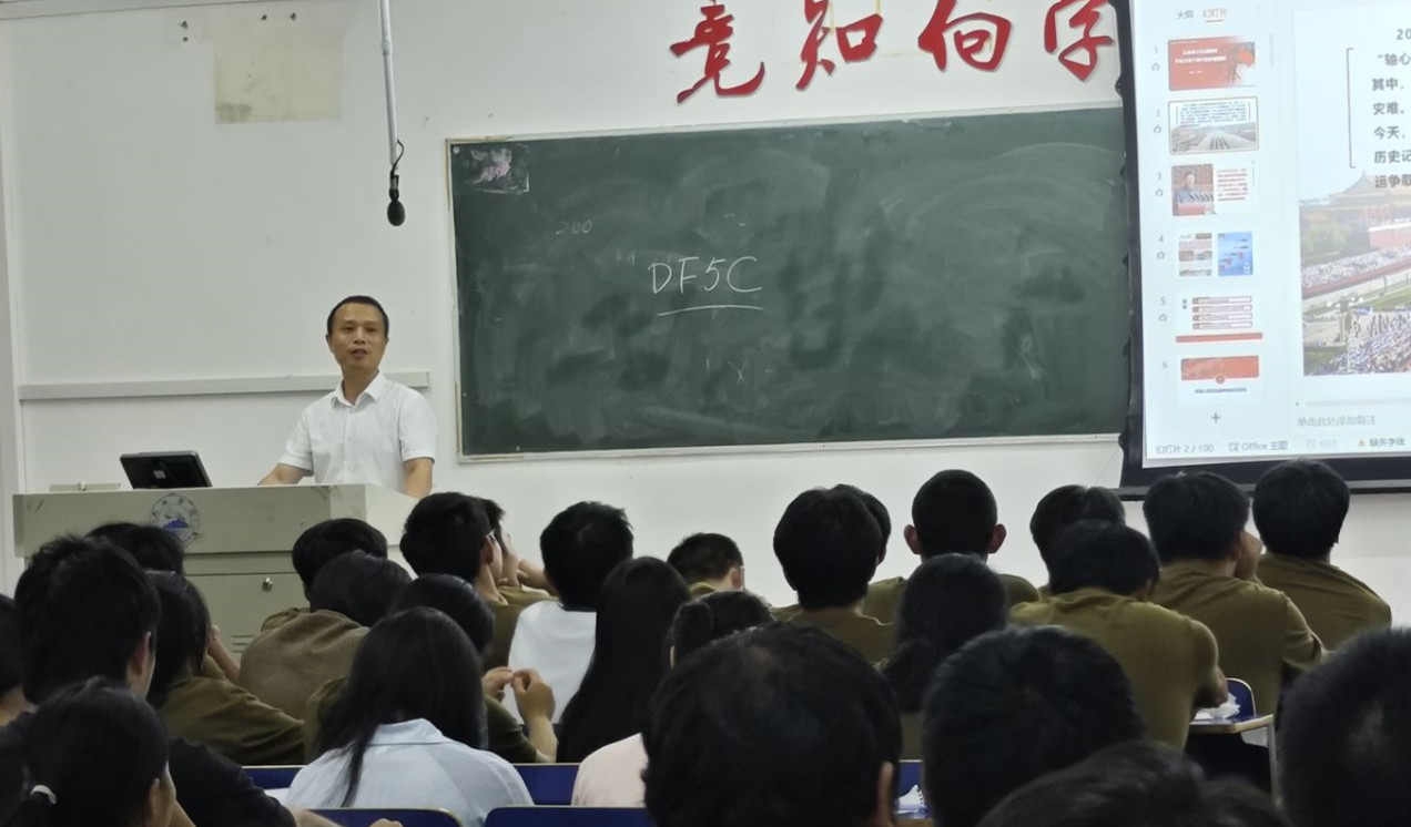 说明: C:\Users\4\Desktop\49b23637ea41b5bf25ab0b027c4a83d5_副本.jpg